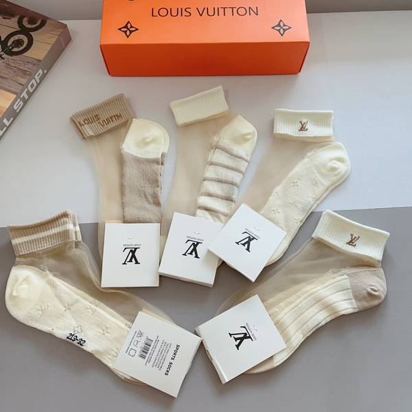 Louis Vuitton Socks LVO00013